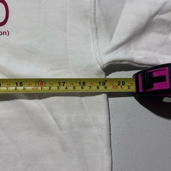 Taylor Swift Crewneck - Picture 8 of 9